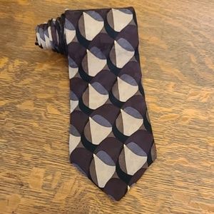 Ziggurat Longs Earth Tone Design Tie 100% Silk